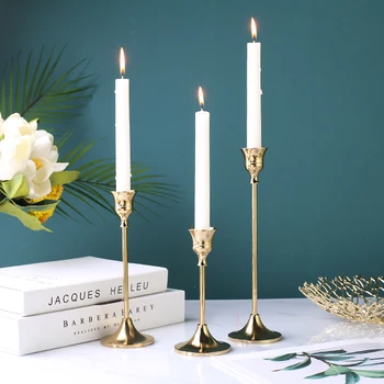 

Creative Retro Wrought Iron Metal Candlestick European Style Wedding Props Decoration Dining Table Small Ornament Candlestick