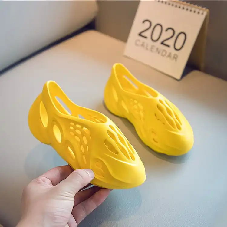 close shoes for girls