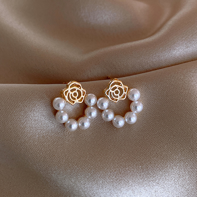 New Flower Pearl Stud Earrings For Women Trendy Crystal Rose Flower Snowflake Zircon Earring Girl Personality Jewelry Gifts