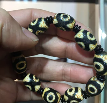 

Rare Magic Tibetan Old Agate DRAGON VEIN 3 eye Totem dZi Bead Bracelet Bangle