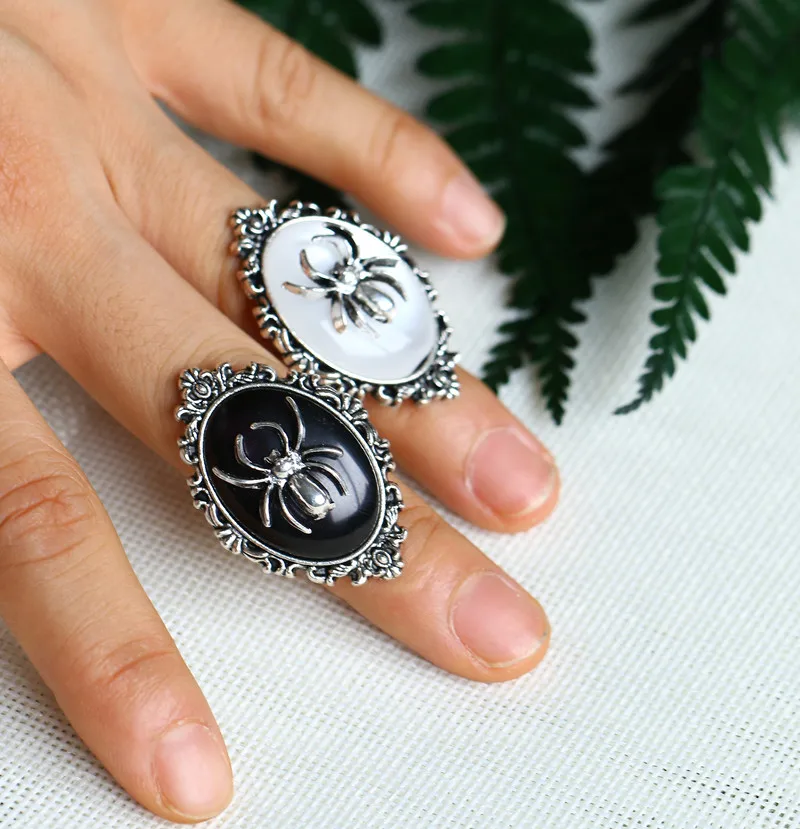 

Gothic Spider Ring,Victorian Steampunk Jewelry,adjustable,Spider Cameo Ring,Halloween Party Favors,Small Spider Ring