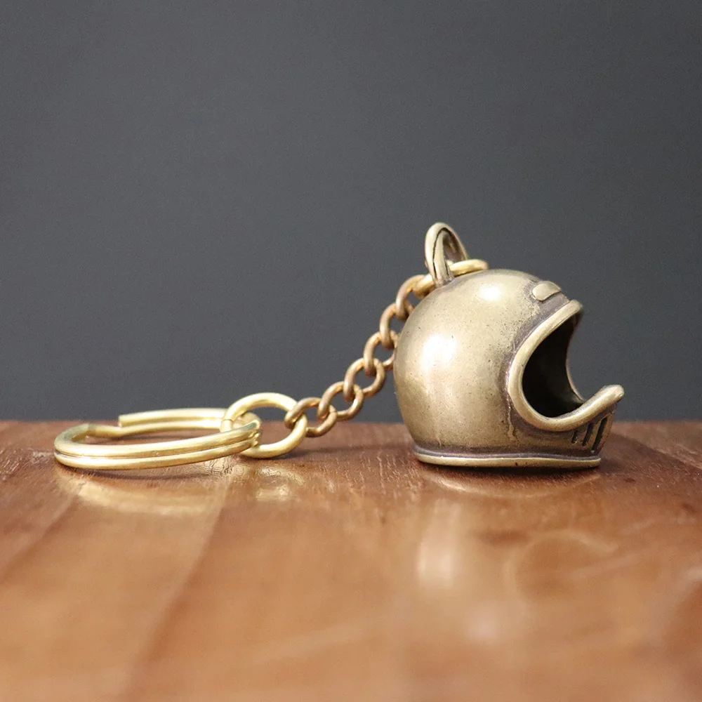 Helmet pendant brass (16)