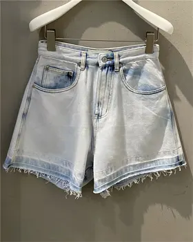 

2020 spring and summer new fashion retro wash washed old light blue denim shorts female net red same paragraph