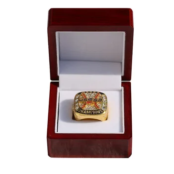

Factory direct customized jewelry box origin source packaging wooden single hole ring box gift box