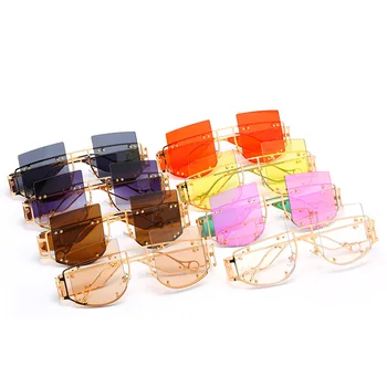 

Women's Visor Sunglasses Personalized Rivet Vintage Retro Big Frame One-piece Windproof Glasses Man's Windproof Goggles HD Lens