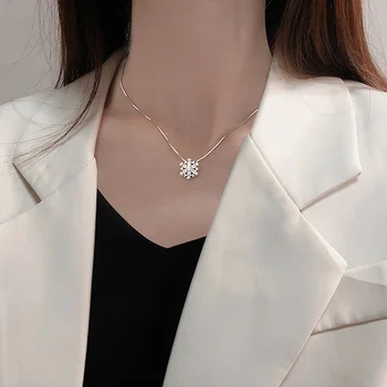 Trendy 925 Sterling Silver Shiny Zircon Necklace Snowflake Pendant Girls Wedding Party Gift Present Choker Fine Jewelry NK035