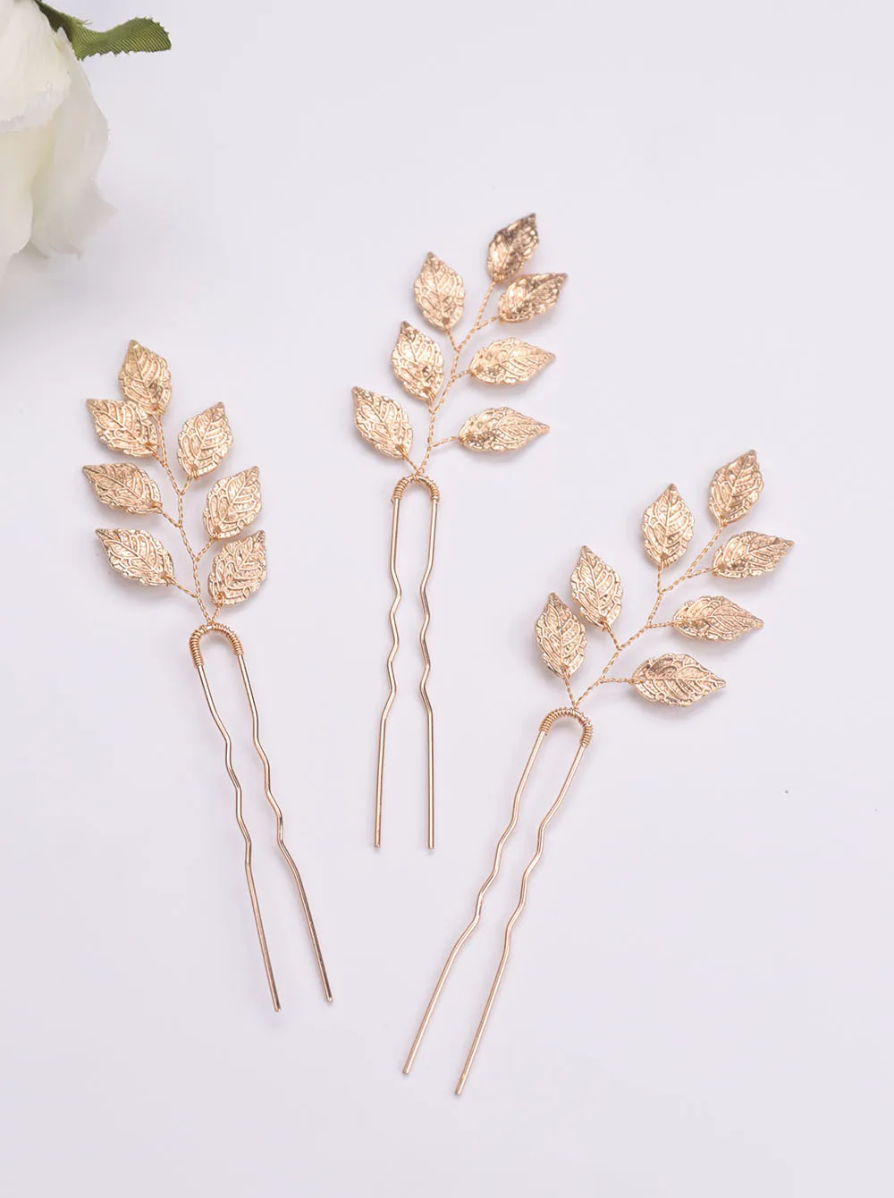 Golden Hair Pins Banquet Headwear Vintage Leaf Headdress Minimalist Wedding Hair Metal Accessories hair accessories bridal hair accessories
