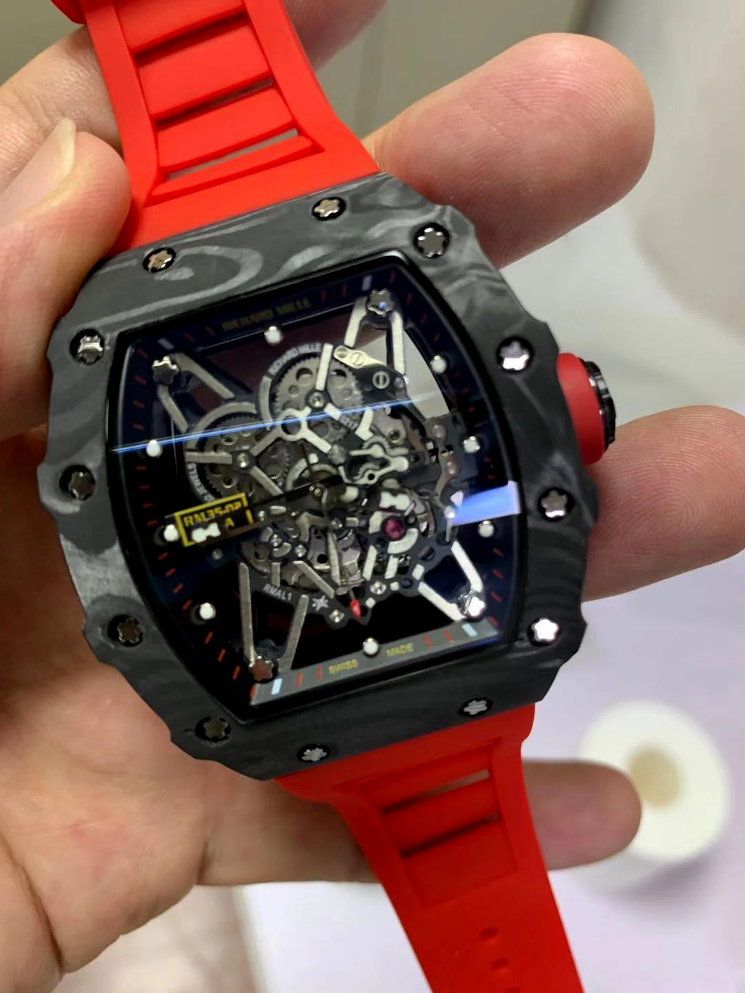 

Luxury Brand New Red Rubber Men Watch Sapphire Automatic Mechanical Black Carbon Fiber Tourbillion Calendar Skeleton Glass Back