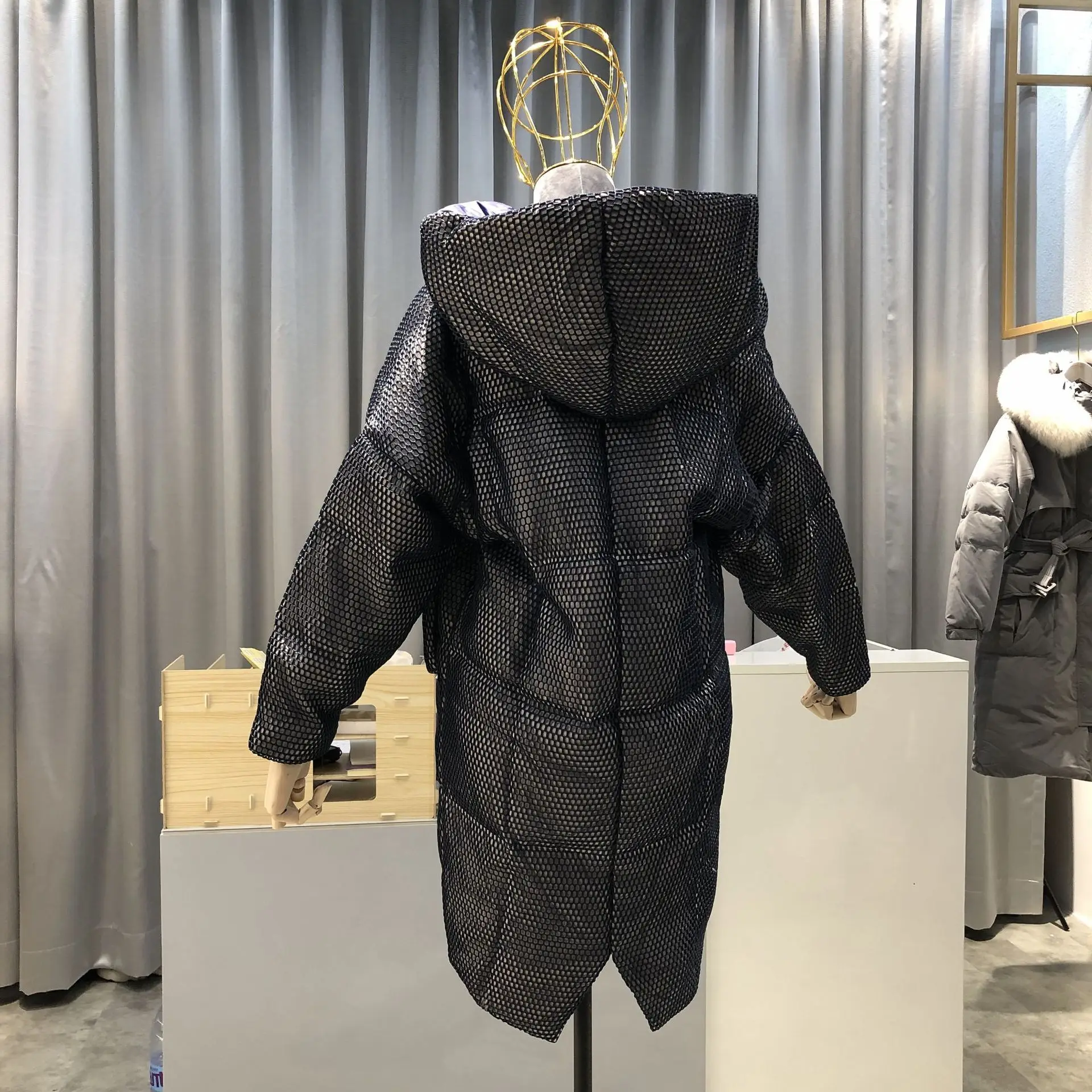 Стиль европейские товары 3D сетка 90 белая утка гусеница больше размера d Большой размер свободный пуховик Женская длинная Мода