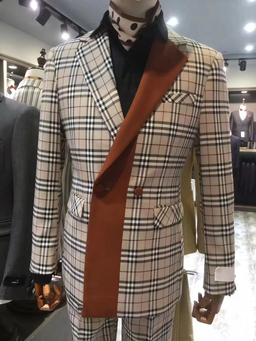 Trajes de boda para hombre, trajes de esmoquin para novio, chaqueta con solapa de visera negra, pantalones ajustados para fiesta de graduación, novedad de 2021
