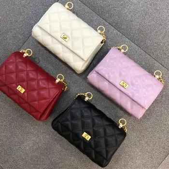 

2020 New Retro small fragrant gentle pearl Lingge chain bag
