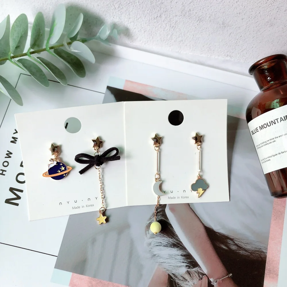 

SQUERIM New Korea Popular Personality Earrings Simple Earrings Moon Lightning Dark Clouds Earrings Female Gift Jewelry