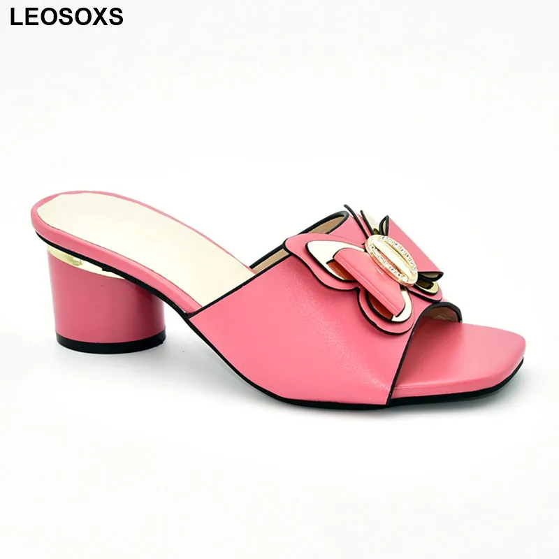 

Latest Design Plus Size Shoes Women Heel Woman Sandals 2020 Summer Nigerian Women Party Wedding Pumps Decorated with Rhinestone