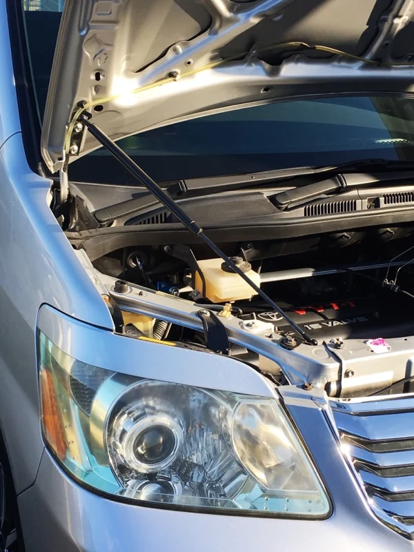 Передний амортизатор капота для Toyota Noah R60 Voxy 2001-2007 модифицированный Газовый |