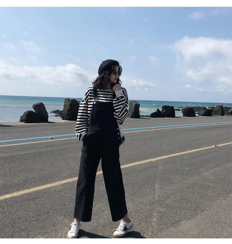 black and white striped sweatshirt