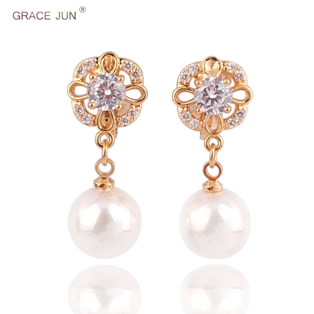 

GRACE JUN AAA CZ Pearl Flower Shape Clip on Earrings Without Piercing for Women Bride Wedding Gorgeous Cushion Earrings Jewelry