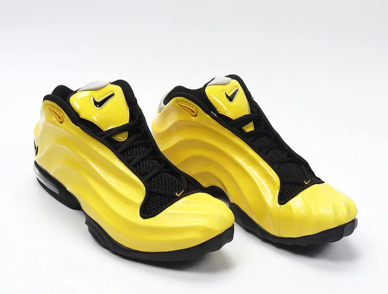 nike black and yellow basketball shoes