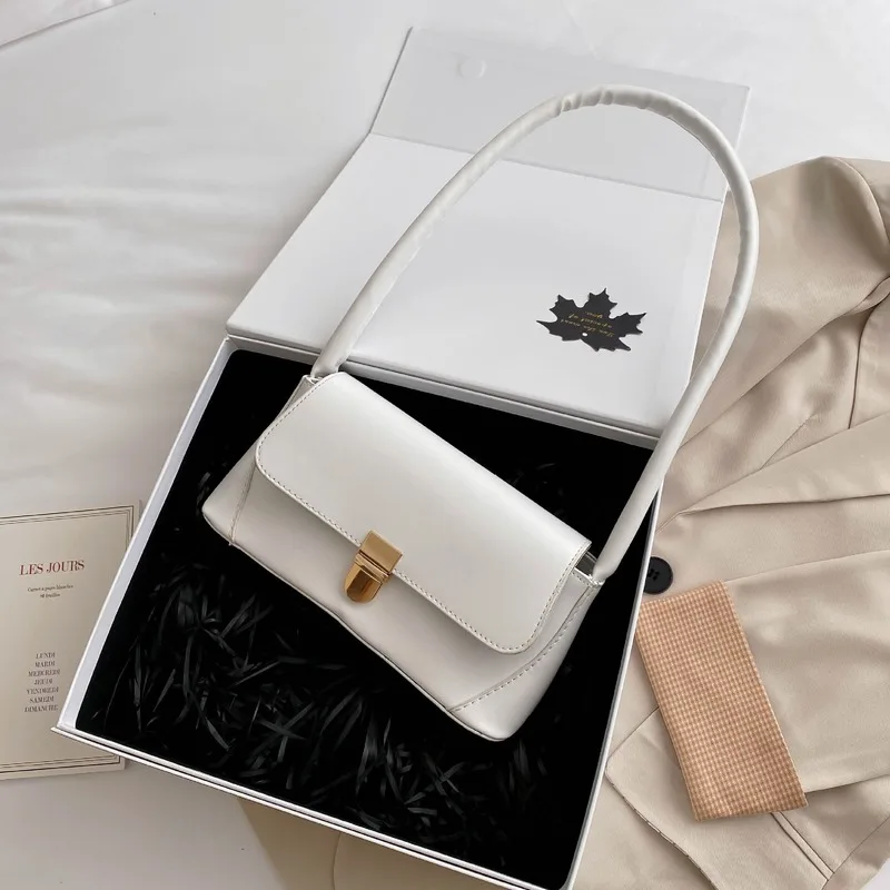 

Bag girl 2020 new solid color atmospheric underarm bag fresh and fashionable single shoulder bag girl fashion baguette bag