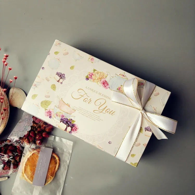 

50 pcs Vintage Wedding Gift Box Flower Kraft Paper Cake Box Party Birthday Paper Gift Packaging Maccaron Floral Cupcake Boxes