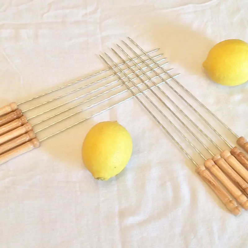 Barbecue Skewers 12pcs/set Reusable BBQ Skewers With Wooden Handle 30CM Barbecue Needle