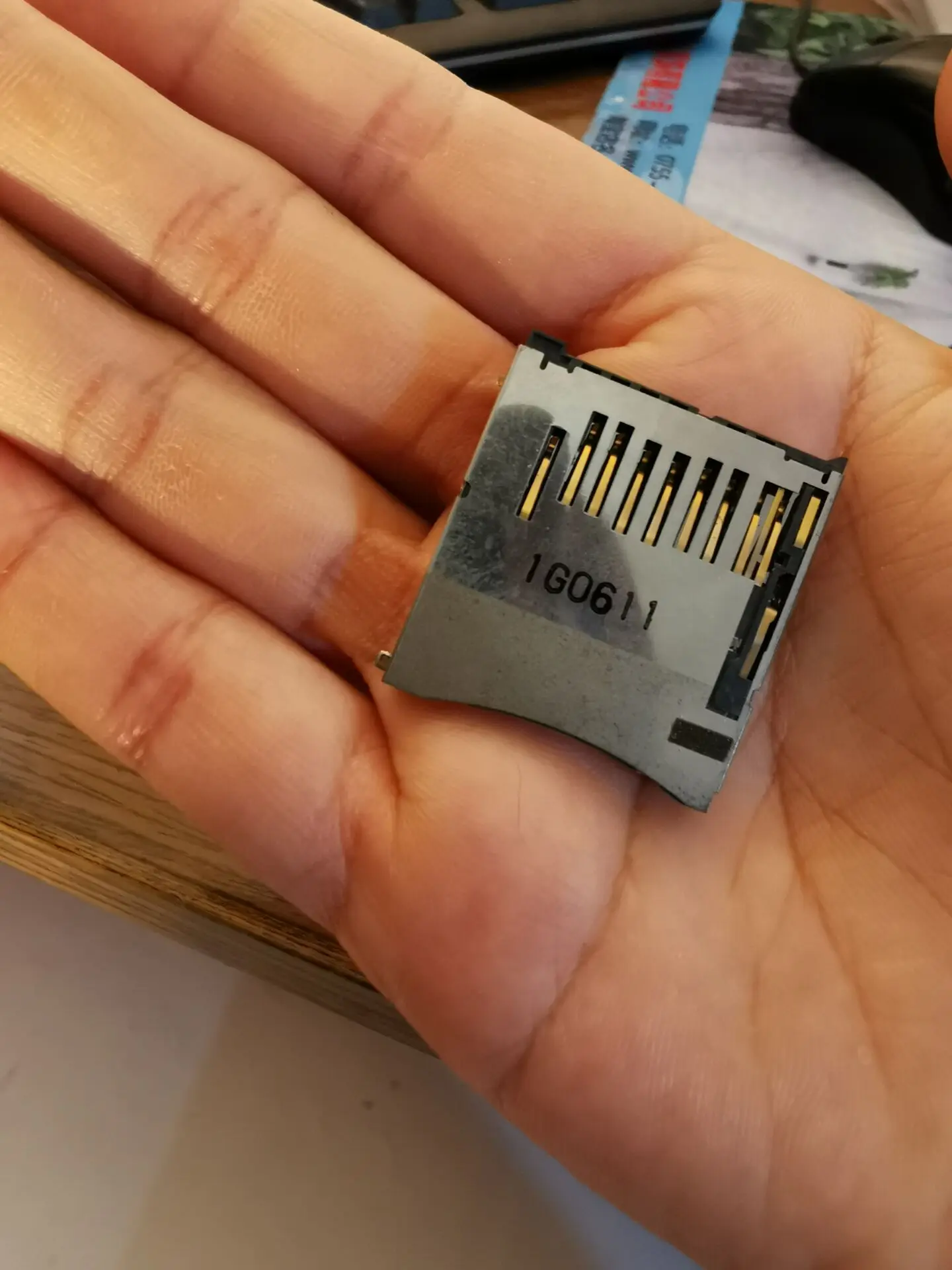 SD Memory Card Slot Holder For Nikon D90 D3100 D5000 D5100 D7000 SLR