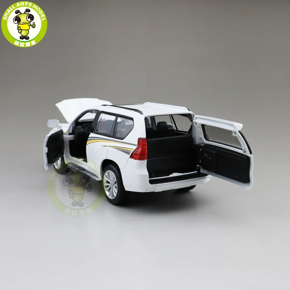 1/32 CAIPO Toyota Land Cruiser Prado литая под давлением модель автомобиля SUV игрушки для детей Детское звуковое освещение Вытяните назад Подарки