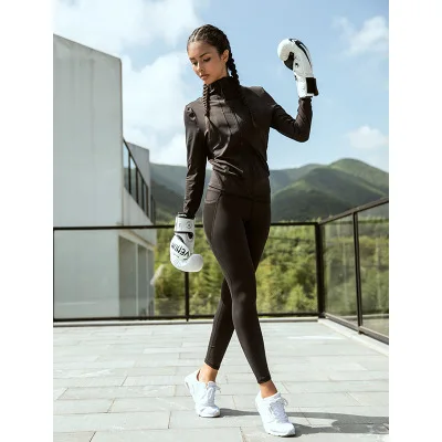 Black Осенне-зимняя спортивная куртка для бега Женская однотонная быстросохнущая куртка на молнии Одежда Для Йоги рубашка с длинными рукавами - Цвет: Black