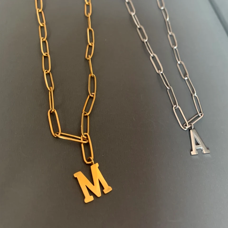 ステンレス鋼 A-Z 文字イニシャルアルファベットチャームネックレス