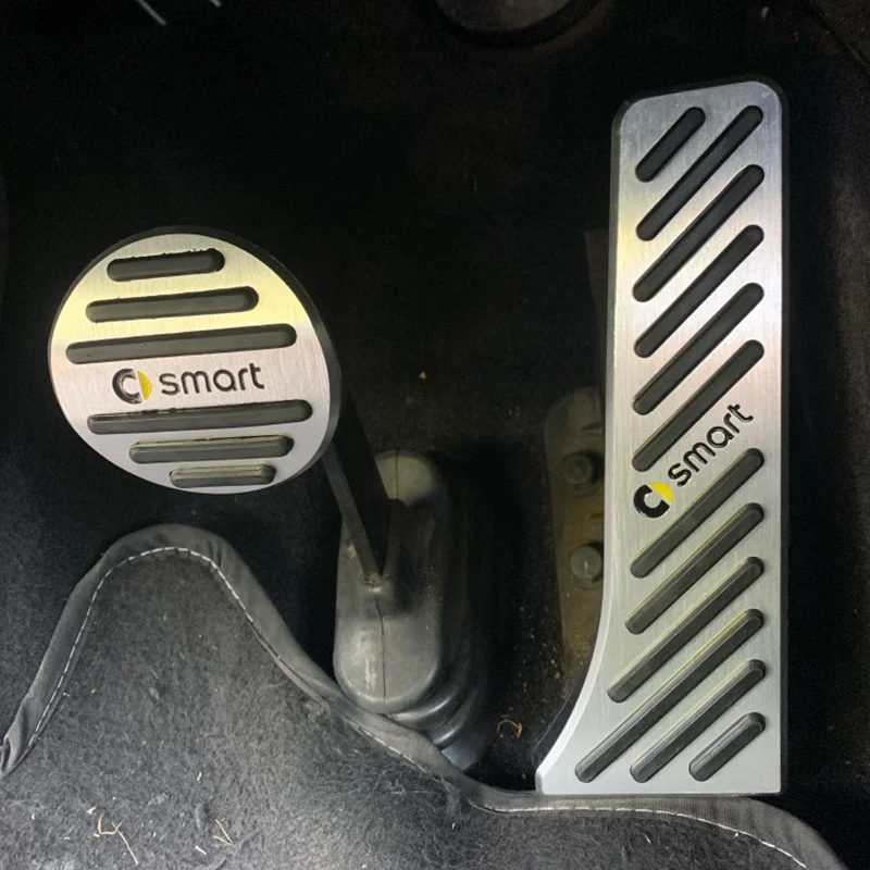 

2Pcs Non-slip Aluminum Alloy Brake Accelerator Fuel Car Pedal for Smart Forfour Fortwo 453 451 Foot Rest Throttle Brake Pedal
