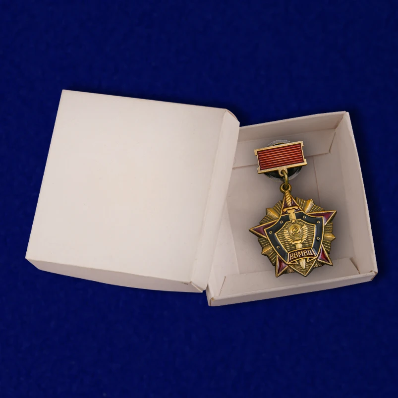 Рисунок 6 - Знак "За отличие в службе