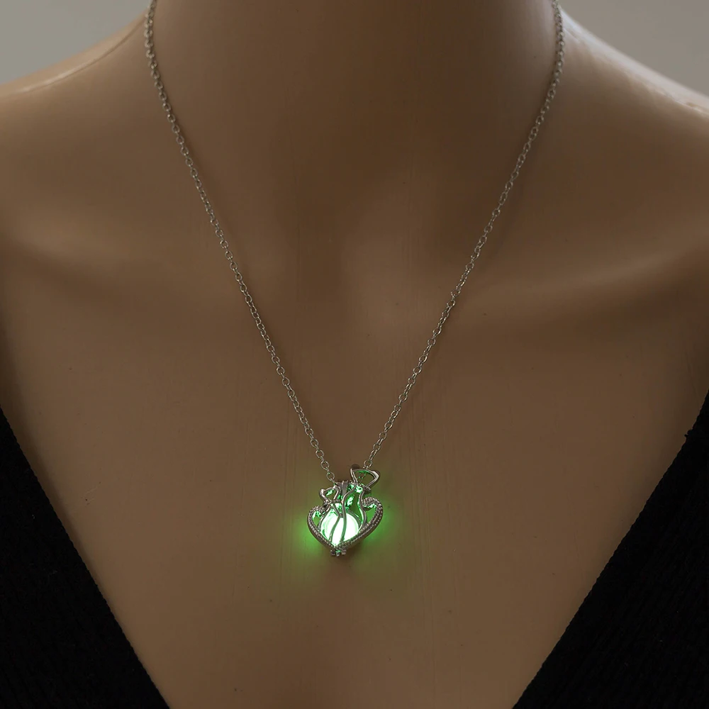 3 цвета, светящаяся в темноте подвеска в виде сердца, ожерелье для женщин, полое светящееся каменное ожерелье, рождественская подвеска, ювелирные изделия - Окраска металла: Green
