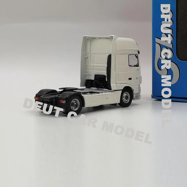 Литой автомобиль 1:50 64555 XF EUR6 SSC автомобиль литой модельный автомобиль игрушка в коробке для подарка/коллекции/детей/украшения