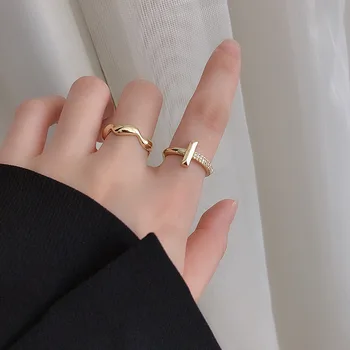 

Non-mainstream Design Micro Inlaid Zircon Cross Quit Female INS Normcore Style Retro Elegant Versatile Metal Twisted Rings