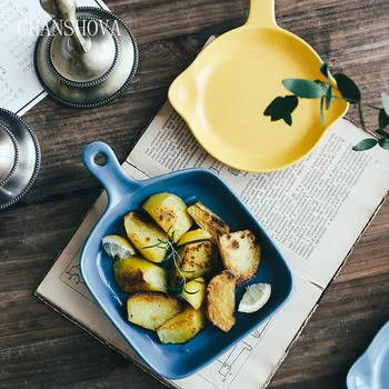 

CHANSHOVA Solid color Ceramic baking pan bread cake pan Hand Grip baking sheet Baking utensils China Porcelain G083