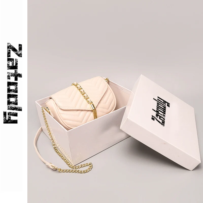 

The Latest Style In 2019, Fashionable French Niche High-grade Bag, Foreign-style Inclined Bag, Chain Bag, Simple Atmosphere.