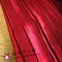 Одежда продукт ткань красный блестящий organ plait Плиссированное атласное ткань цвет бутил матерчатая коробка сцена