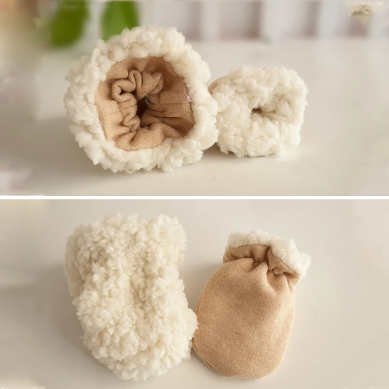 

Cartoon Thicken Warm Fleece Infant Baby Winter Warm Gloves Newborn Mittens for 0-12 Month