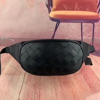 

Luxury classic men's bag designer leather chest bag men's and women's chest bag diagonal chest bag zipper wallet woven waist bag