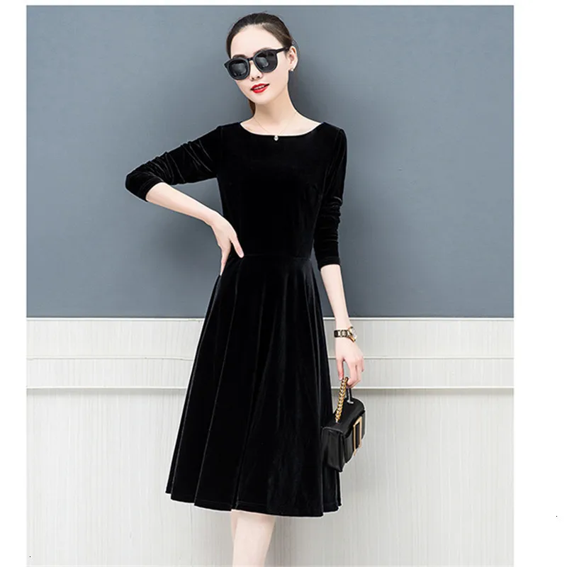 

Plus Size Solid High Waist Elegant Winter Retro A-line Casual Party Velvet Dress Autumn Women Vestido Woman New Fashion 2019