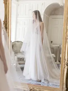 Фата свадебная TOPQUEEN V25L Длинная с гребнем, элегантная белая двухслойная, с гребнем, для невесты, венецианская, в стиле бохо