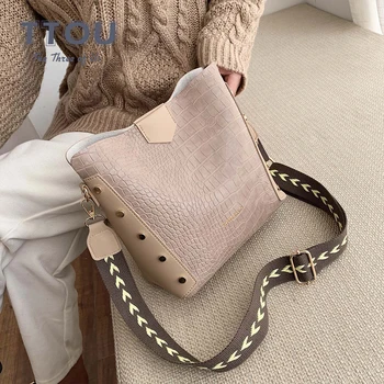 

Retro PU Leathe Women Shoulder Bags Crocodile Pattern Crossbody Messenger Bags Ladies PU Purse Causal Alligator Bucket Bags