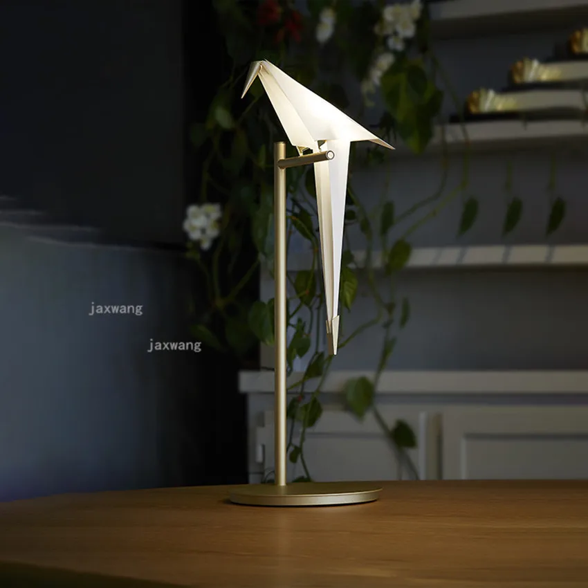 Скандинавский свет роскошный светодиодный настольный светильник постмодерн простой птица оригами Настольная лампа светильники прикроватных тумбочек для украшения освещения спальни