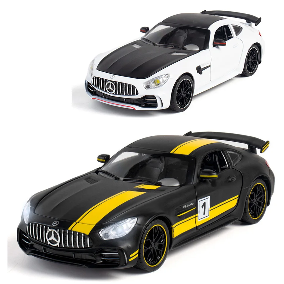 Модель спортивного автомобиля AMG GTR литый под давлением со звуком и светом модель