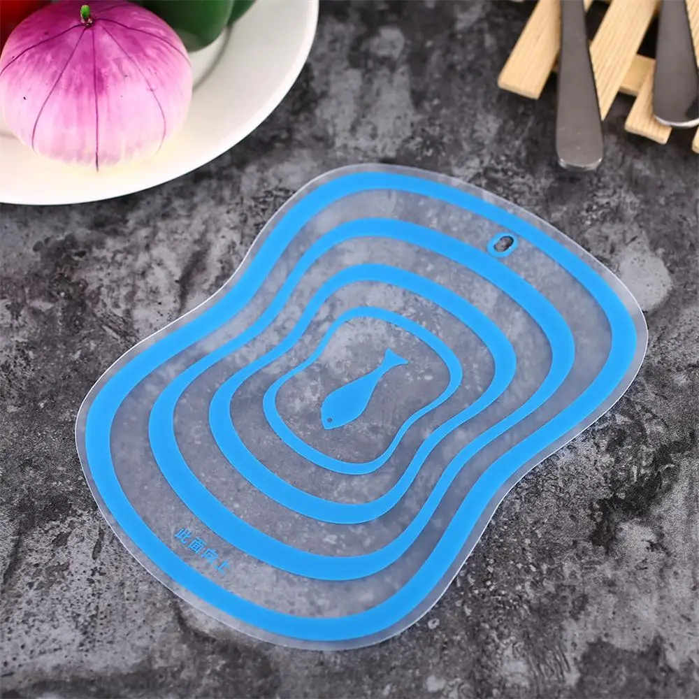 Kitchen Non-Slip Antibacteria Antibacteria Block Cutting Frosted Flexible Board Plastic Chopping Breadboard - Цвет: Blue