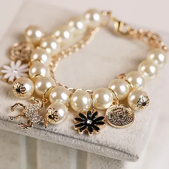 

Fashion Woman Bracelet Pony Trojan Petal Avatar Mix Pearl Multi-layer Banquet Korean Bracelet Gift
