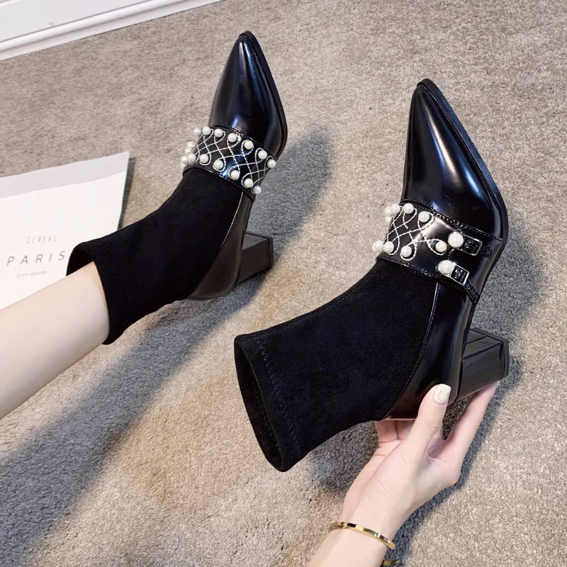 

2019 Autumn And Winter New Style Europe And America Semi-high Heeled Pointed-Toe Pearl Belt Buckle Chunky-Heel Short Boots Women
