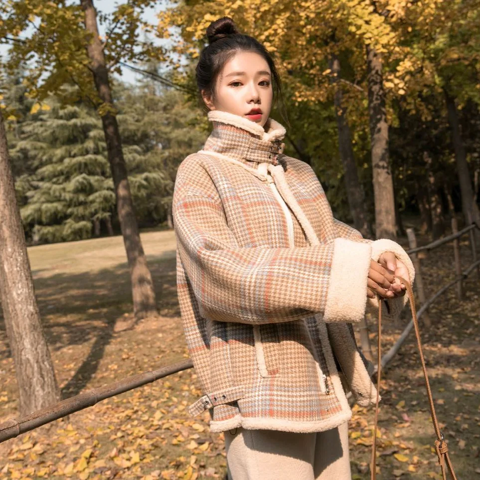 

Photo Shoot CHIC Handsome Stand Collar Yellow Pattern Lambs Wool Jacket Motorcycle Cropped Jacket Short-height Cotton Coat Women