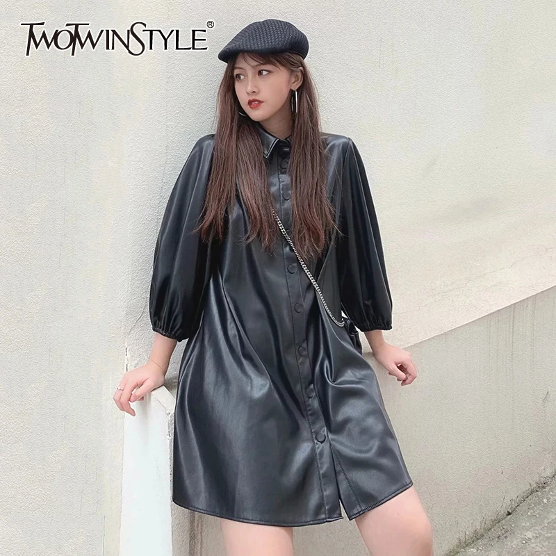 TWOTWINSTYLE, женское платье из искусственной кожи с рюшами, воротник с лацканами, фонарь, длинный рукав, высокая талия, мини платье, женская мода