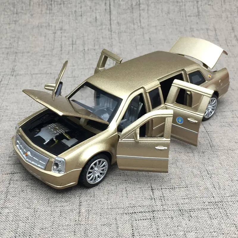 1:32 Сплав роскошный литой под давлением автомобиль модель музыкальный светильник