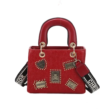 

Luxury Brand Louis Channel Purses and Clutch Bag Female 2020 New Summer Retro Rivet Badge Broadband Portable Crossbody Bag